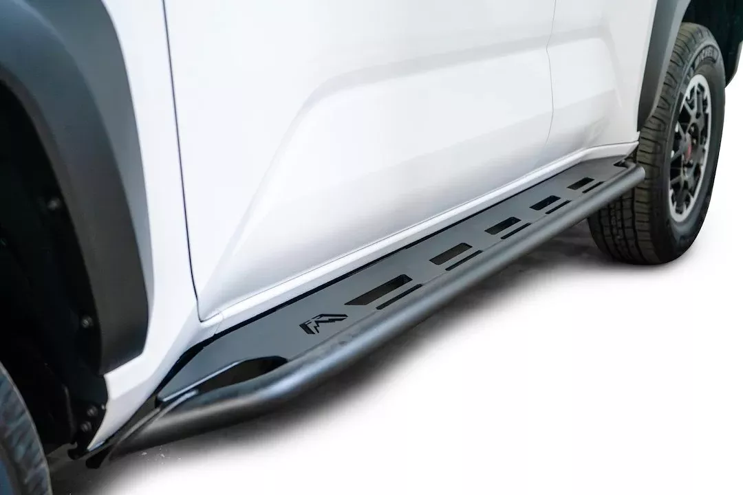 Fab Fours Step Slider With Surface Steps Round Nerf Bar T4R-G6850-1
